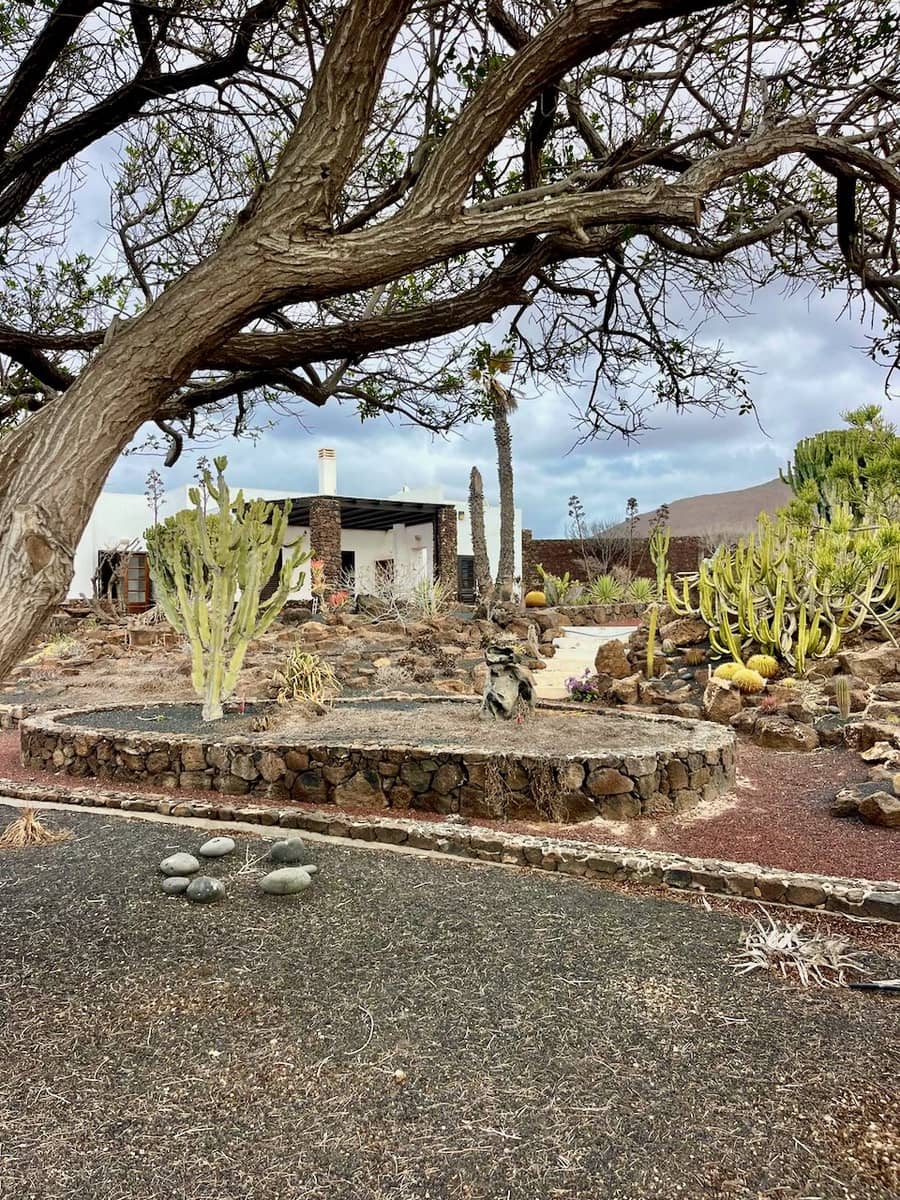 5 bedroom Finca/Country House for sale in Yaiza with pool garage - € 950,000 (Ref: 9525551)