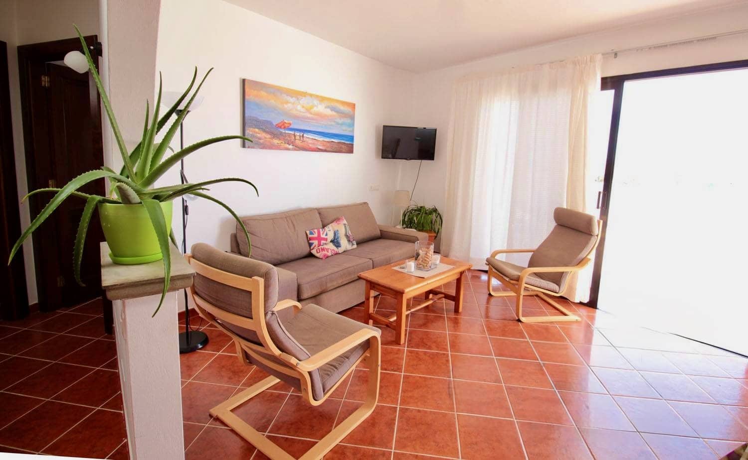 3 slaapkamer Bungalow te koop in Famara met garage - € 1.450.000 (Ref: 9528979)