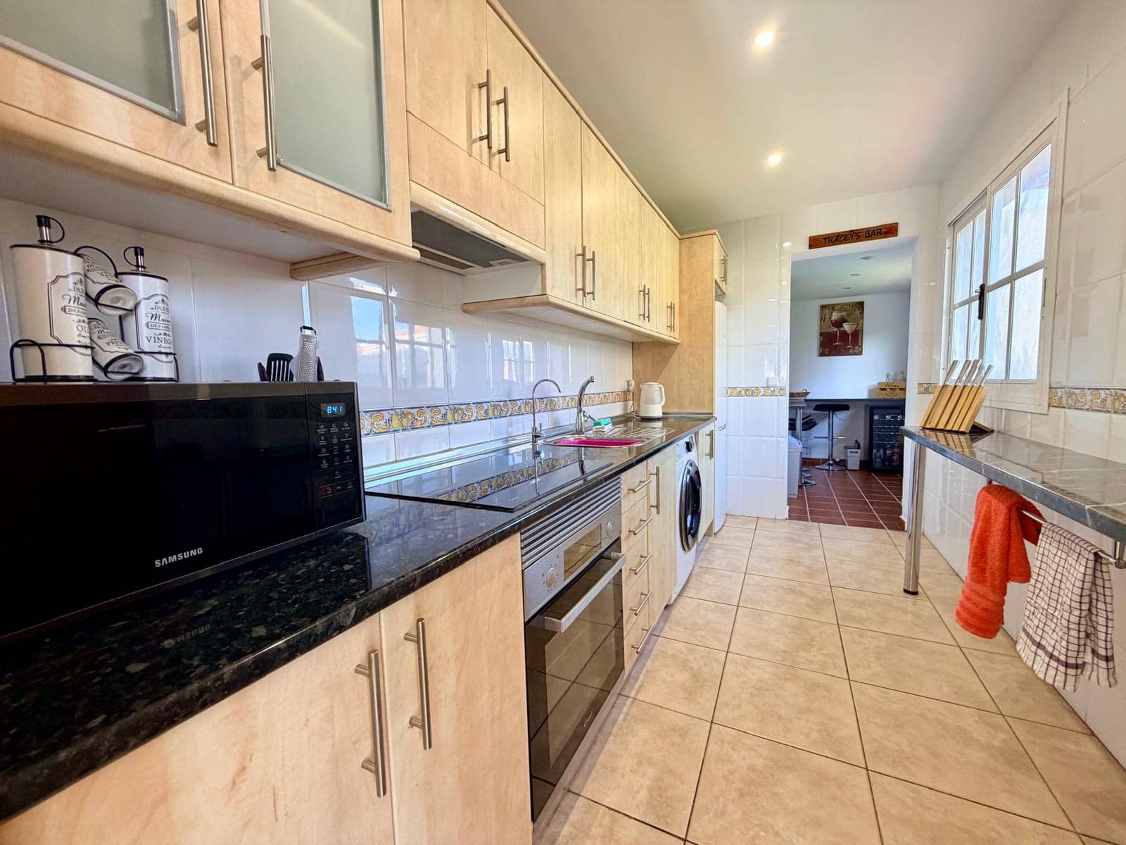 3 makuuhuone Paritalo myytävänä paikassa Caleta de Fuste mukana uima-altaan 
autotalli - 335 000 € (Ref: 9535113)