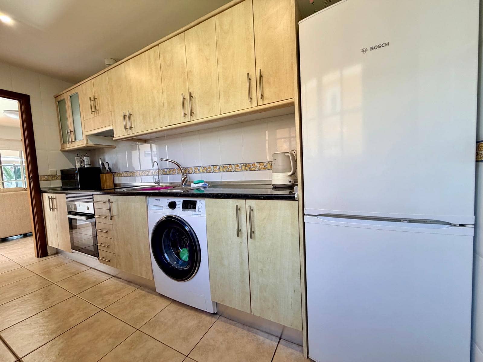 3 makuuhuone Paritalo myytävänä paikassa Caleta de Fuste mukana uima-altaan 
autotalli - 335 000 € (Ref: 9535113)