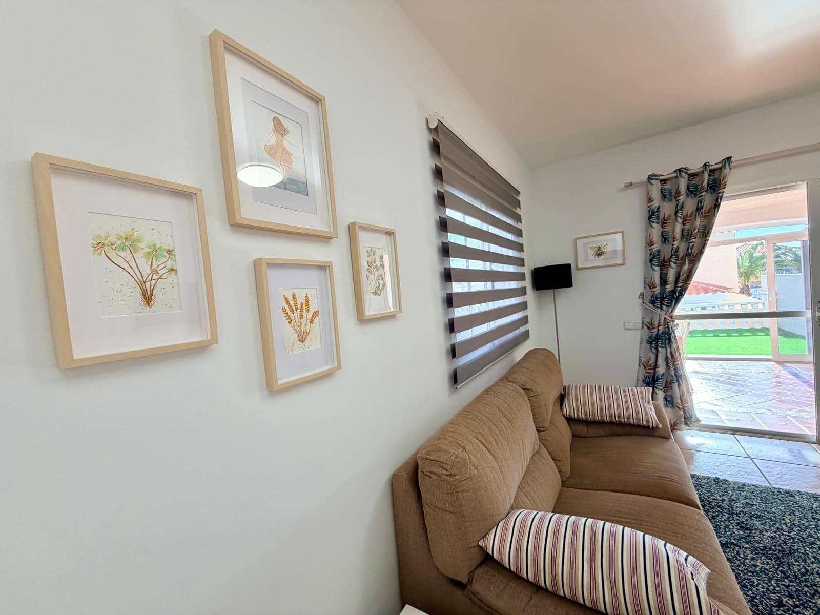 3 makuuhuone Paritalo myytävänä paikassa Caleta de Fuste mukana uima-altaan 
autotalli - 335 000 € (Ref: 9535113)