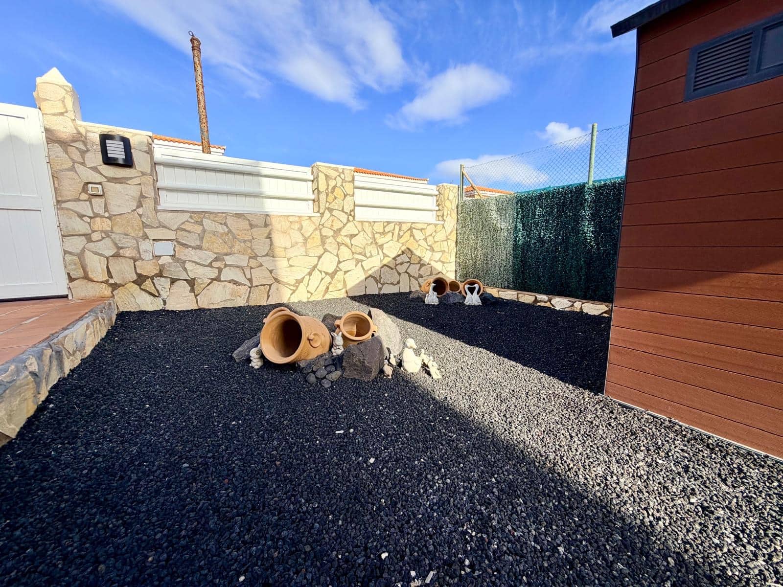 3 makuuhuone Paritalo myytävänä paikassa Caleta de Fuste mukana uima-altaan 
autotalli - 335 000 € (Ref: 9535113)