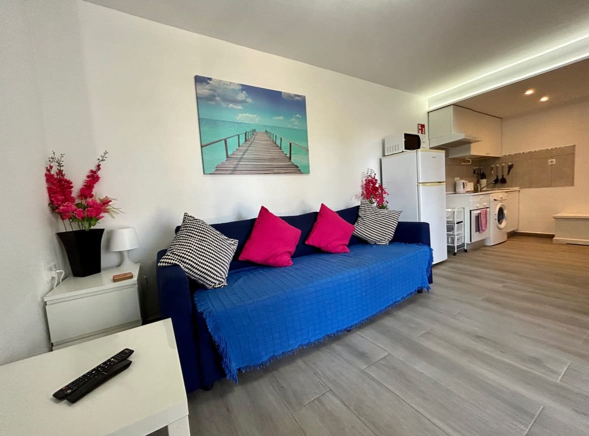 1 soverom Leilighet til salgs i Caleta de Fuste med svømmebasseng - € 170 000 (Ref: 9563893)