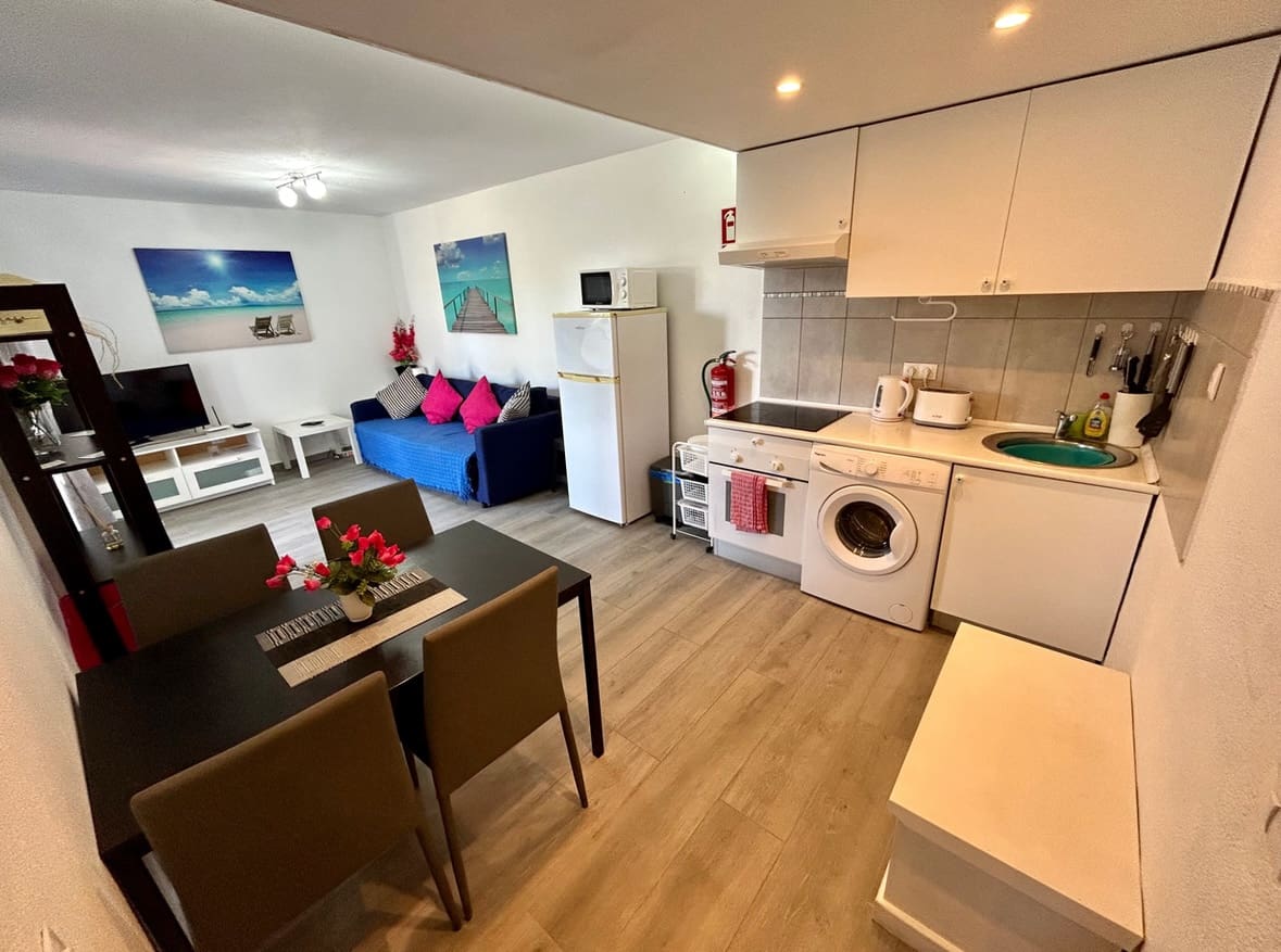 1 soverom Leilighet til salgs i Caleta de Fuste med svømmebasseng - € 170 000 (Ref: 9563893)