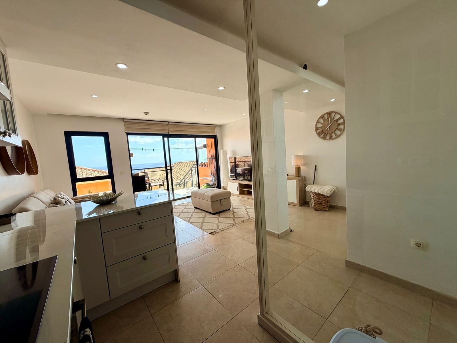 4 soverom Rekkehus til salgs i Caleta de Fuste med svømmebasseng garasje - € 345 000 (Ref: 9678210)