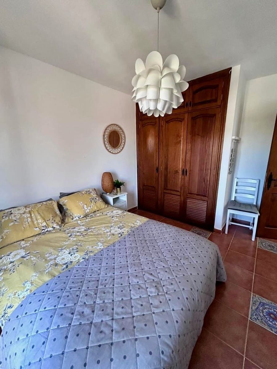 4 soverom Villa til salgs i Costa Teguise med svømmebasseng - € 745 000 (Ref: 9679073)