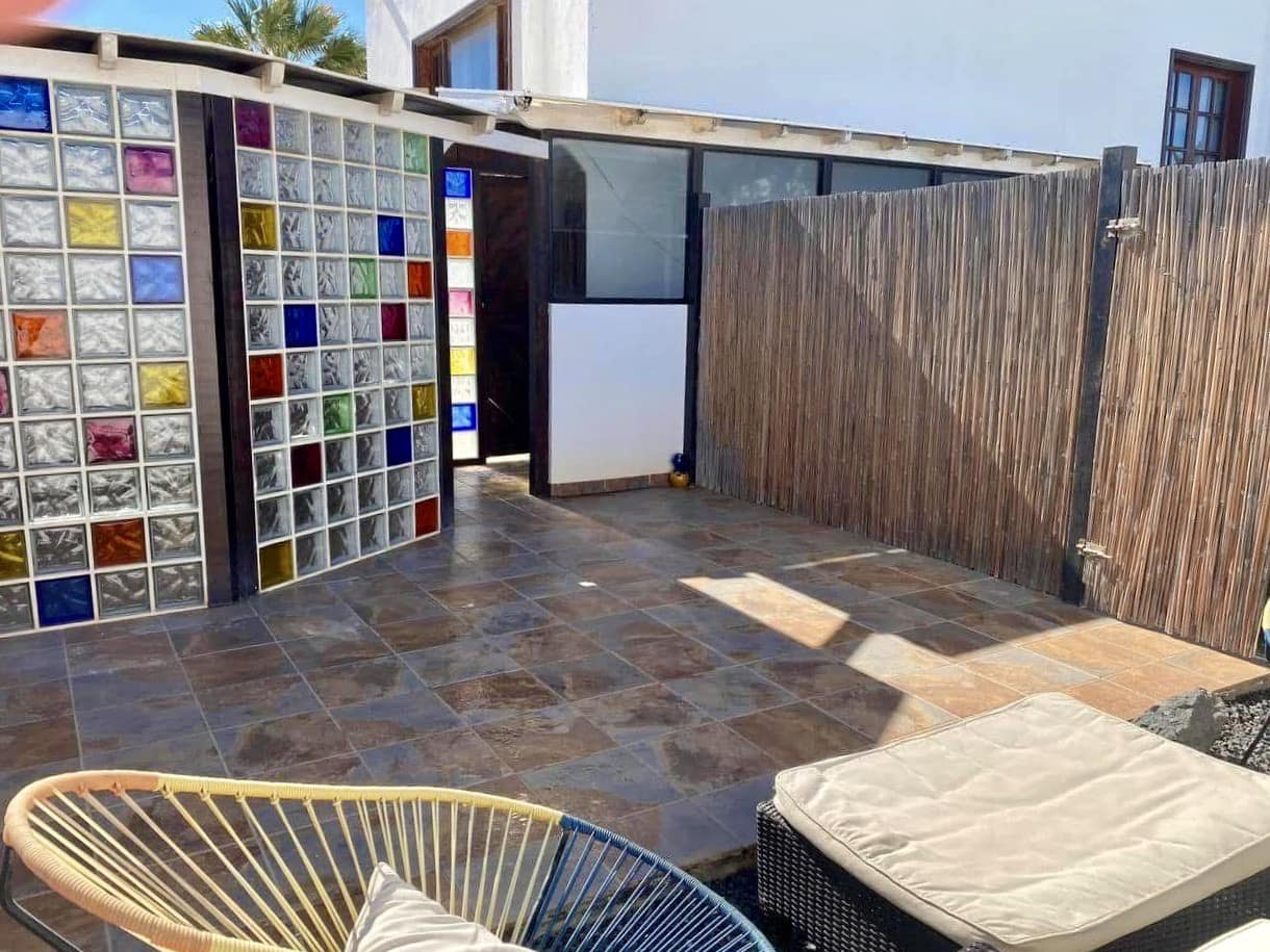 4 soverom Villa til salgs i Costa Teguise med svømmebasseng - € 745 000 (Ref: 9679073)