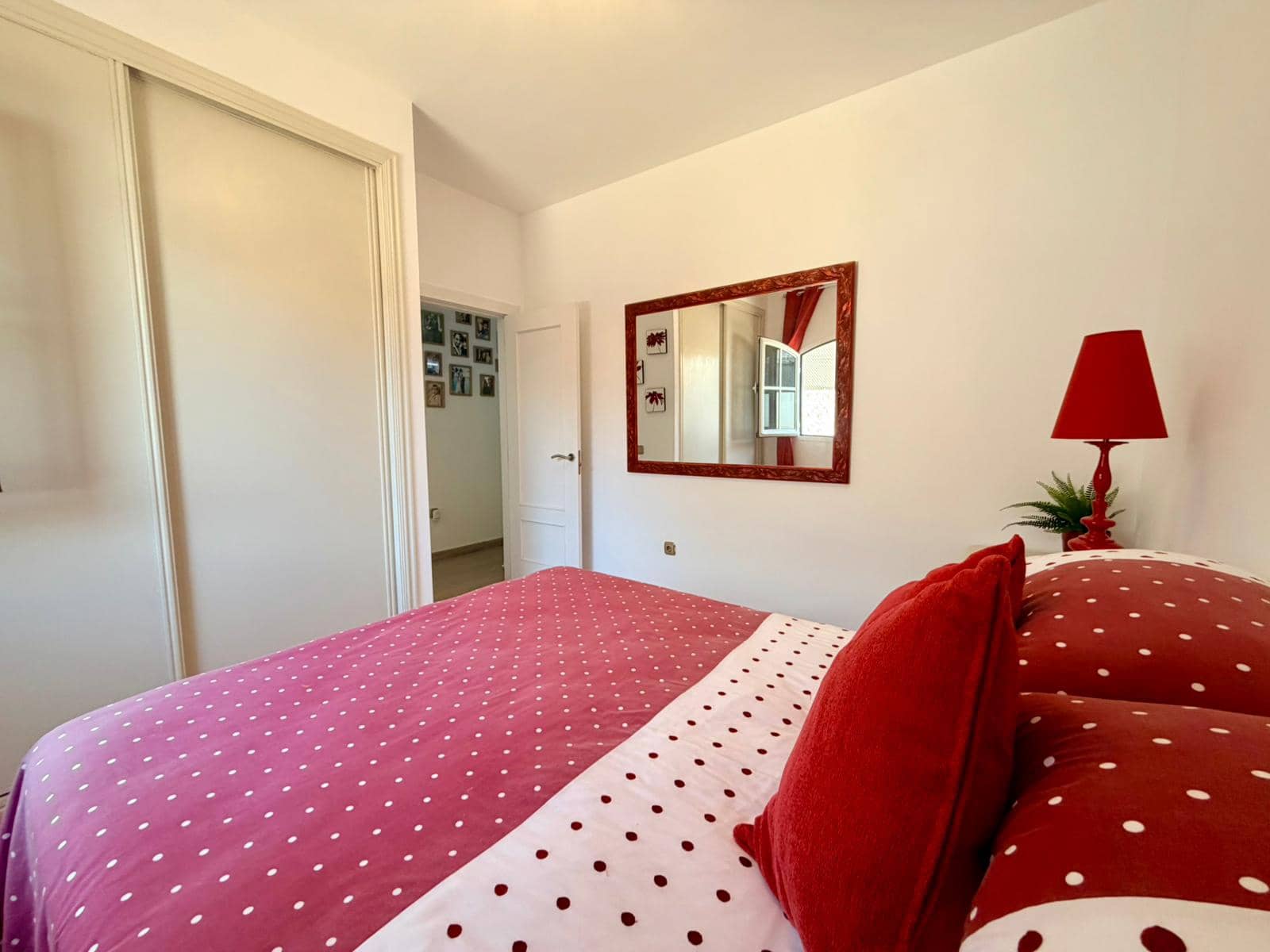 4 bedroom Villa for sale in Caleta de Fuste with pool garage - € 570,000 (Ref: 9699931)