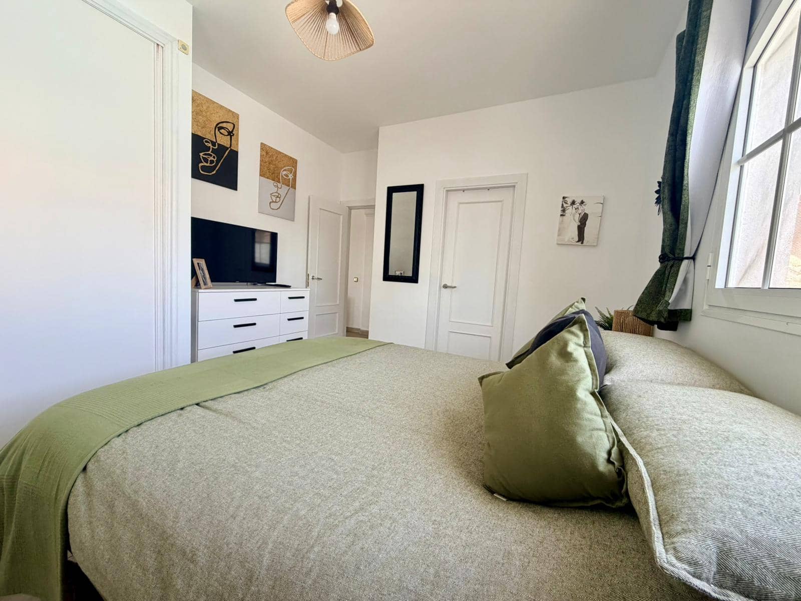 4 bedroom Villa for sale in Caleta de Fuste with pool garage - € 570,000 (Ref: 9699931)