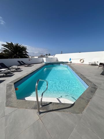 4 soverom Villa til salgs i Playa Blanca, Yaiza med svømmebasseng - € 599 000 (Ref: 9720532)