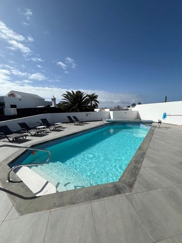 4 soverom Villa til salgs i Playa Blanca, Yaiza med svømmebasseng - € 599 000 (Ref: 9720532)
