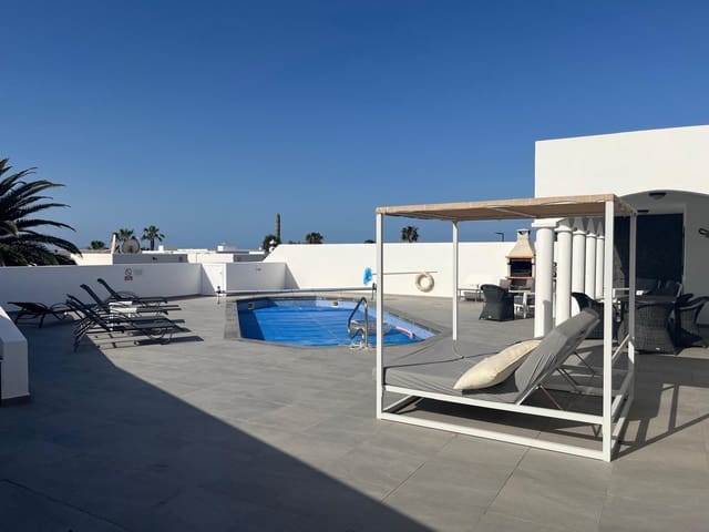 4 soverom Villa til salgs i Playa Blanca, Yaiza med svømmebasseng - € 599 000 (Ref: 9720532)