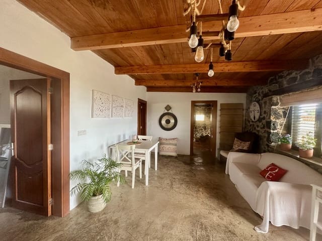 Finca/Casa Rural de 2 habitaciones en Arrieta, Haría en venta - 425.000 € (Ref: 9727022)