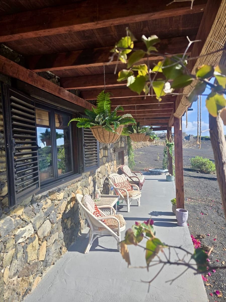 2 bedroom Finca/Country House for sale in Arrieta - € 425,000 (Ref: 9727022)