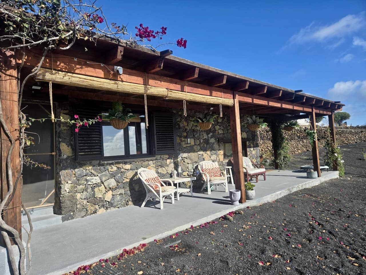 2 bedroom Finca/Country House for sale in Arrieta - € 425,000 (Ref: 9727022)