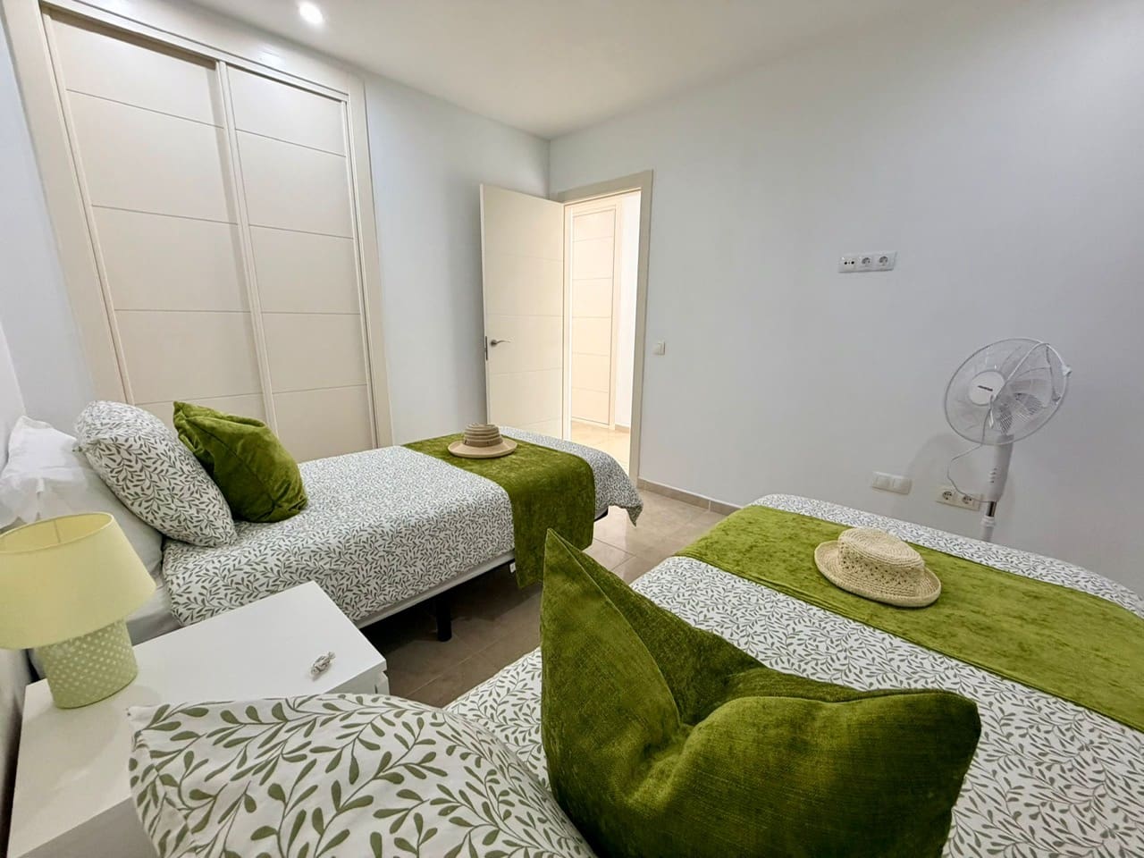 4 camera da letto Villetta a Schiera in vendita in Caleta de Fuste con piscina garage - 345.000 € (Rif: 9729505)