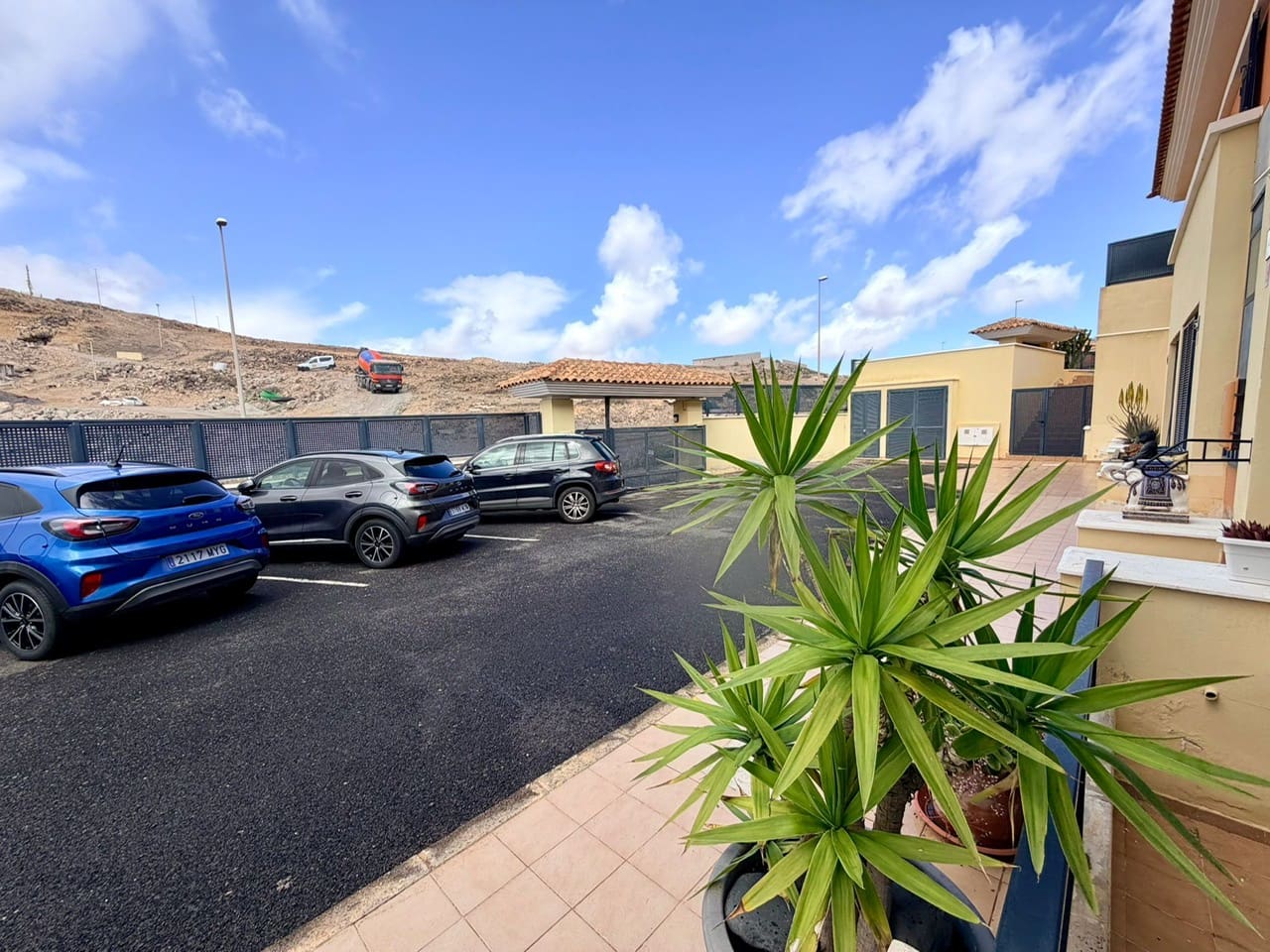 4 camera da letto Villetta a Schiera in vendita in Caleta de Fuste con piscina garage - 345.000 € (Rif: 9729505)