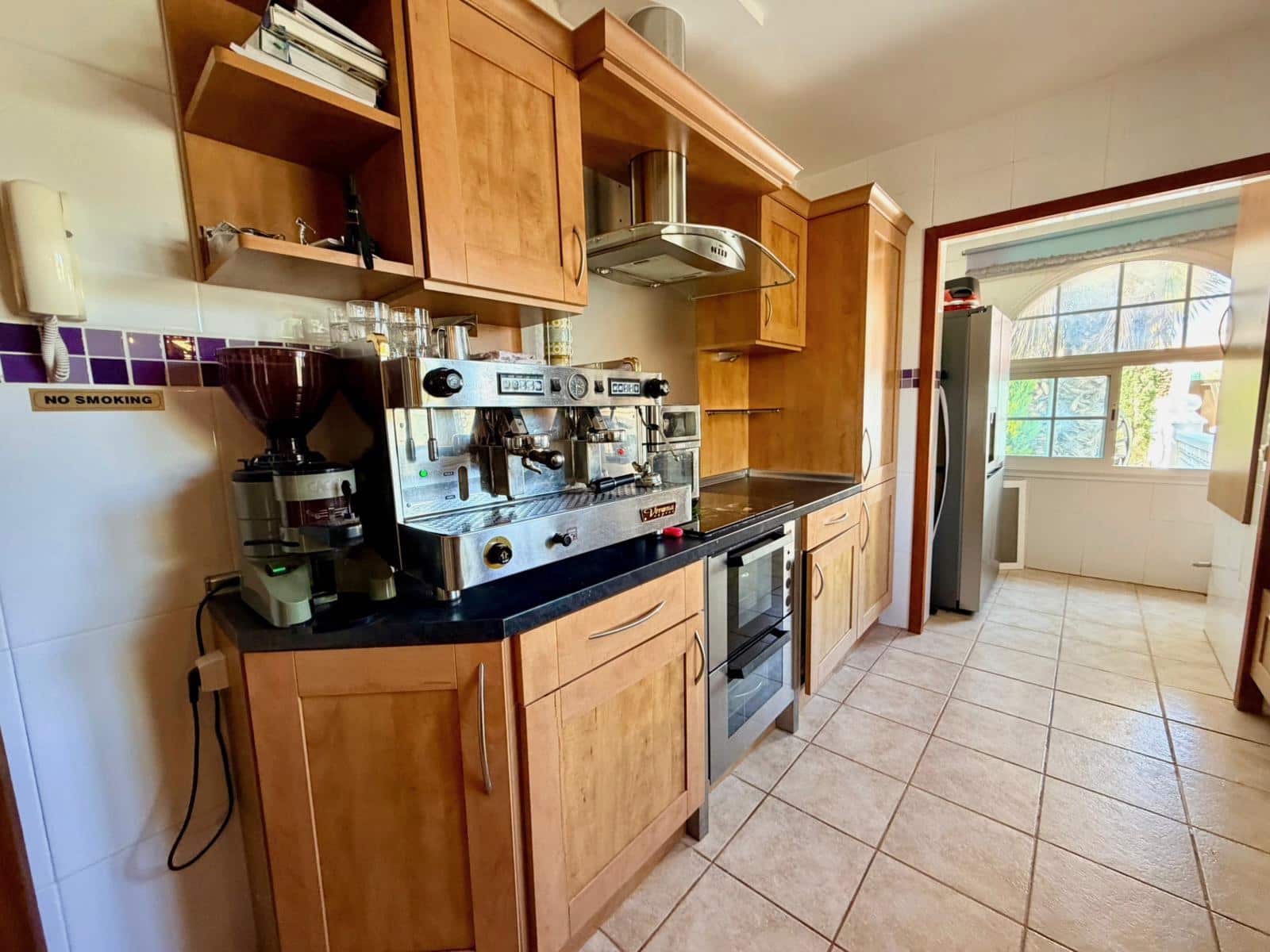 4 bedroom Villa for sale in Caleta de Fuste with pool - € 849,000 (Ref: 9737871)