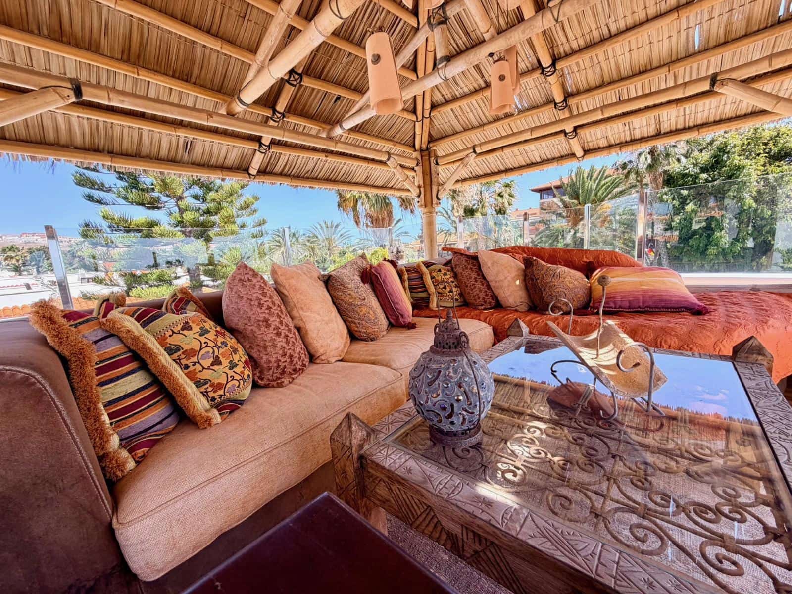 4 bedroom Villa for sale in Caleta de Fuste with pool - € 849,000 (Ref: 9737871)