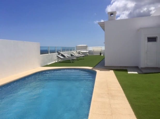 4 bedroom Villa for sale in Costa Teguise with pool garage - € 925,000 (Ref: 9742950)