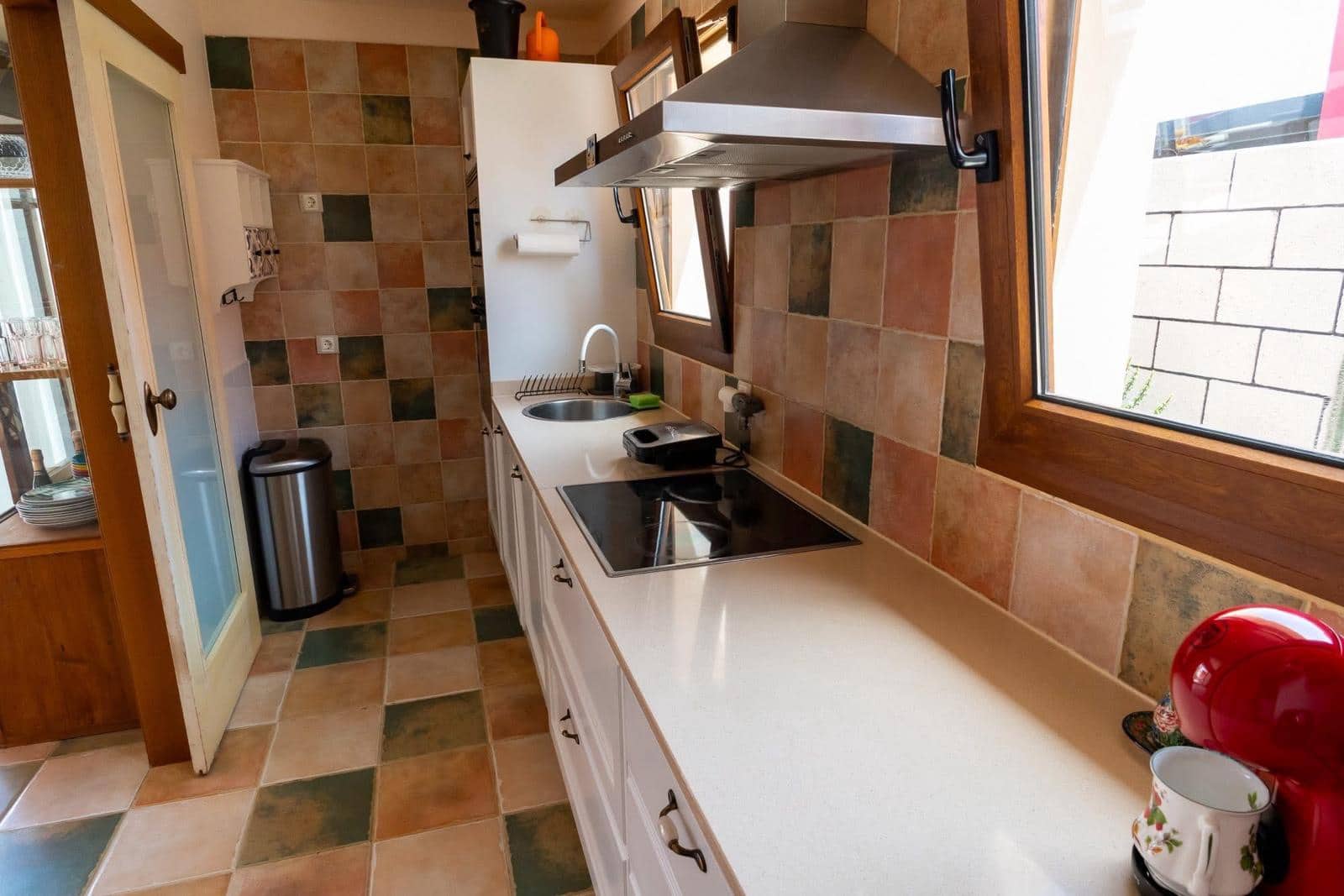 5 bedroom Villa for sale in Caleta de Fuste with pool - € 428,998 (Ref: 9742959)