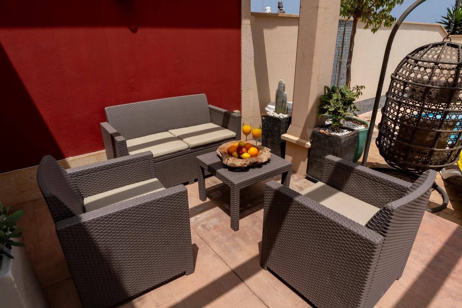 5 bedroom Villa for sale in Caleta de Fuste with pool - € 428,998 (Ref: 9742959)