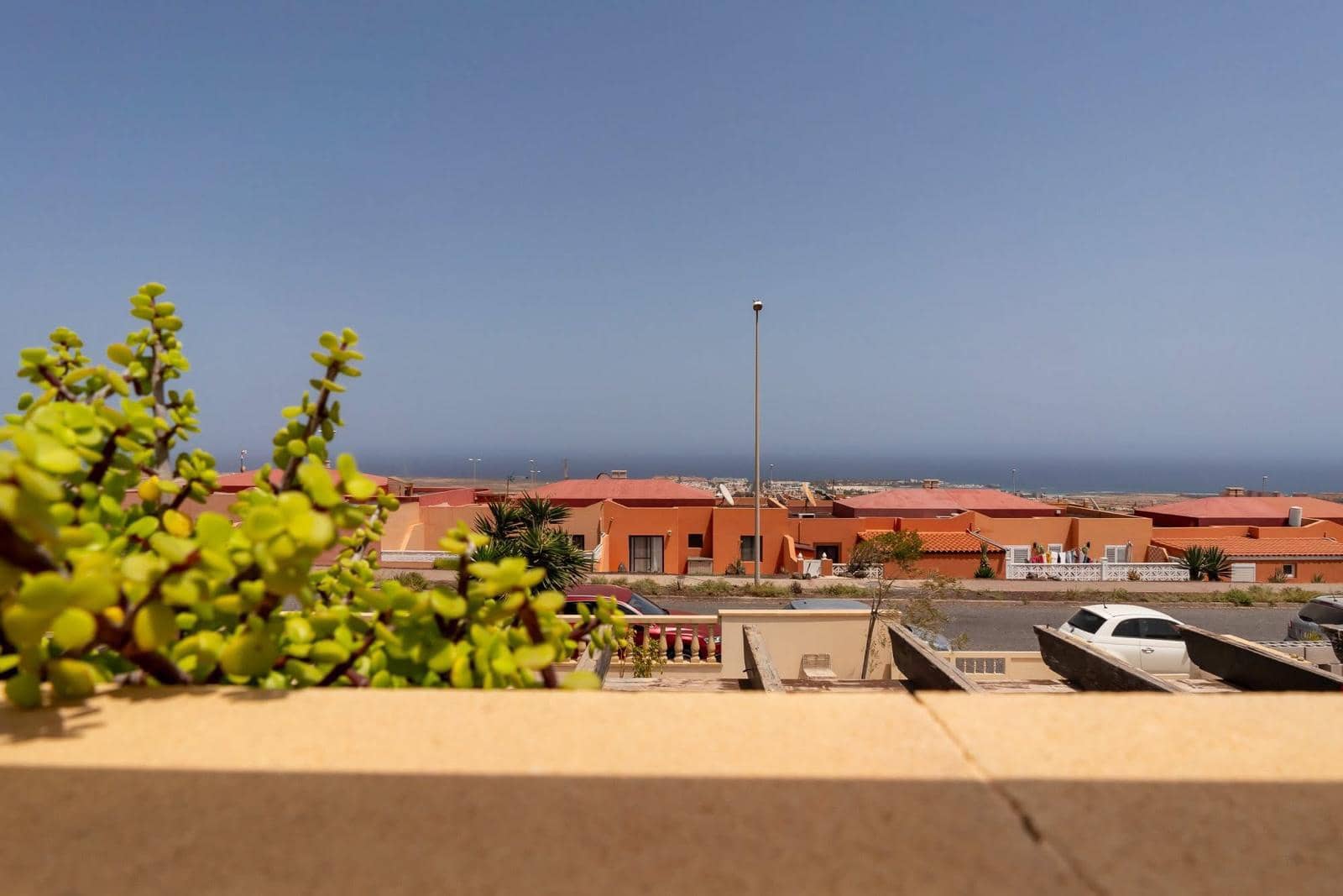 5 bedroom Villa for sale in Caleta de Fuste with pool - € 428,998 (Ref: 9742959)