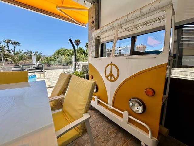 3 bedroom Villa for sale in Caleta de Fuste, Antigua with pool - € 590,000 (Ref: 9742973)