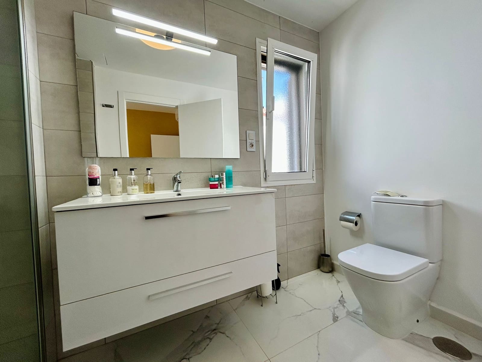 3 bedroom Villa for sale in Caleta de Fuste with pool - € 590,000 (Ref: 9742973)