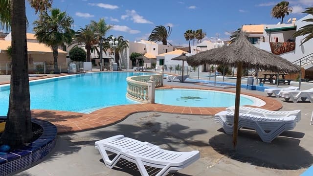 1 chambre Appartement à vendre à Caleta de Fuste, Antigua avec piscine - 175 000 € (Ref: 9743007)