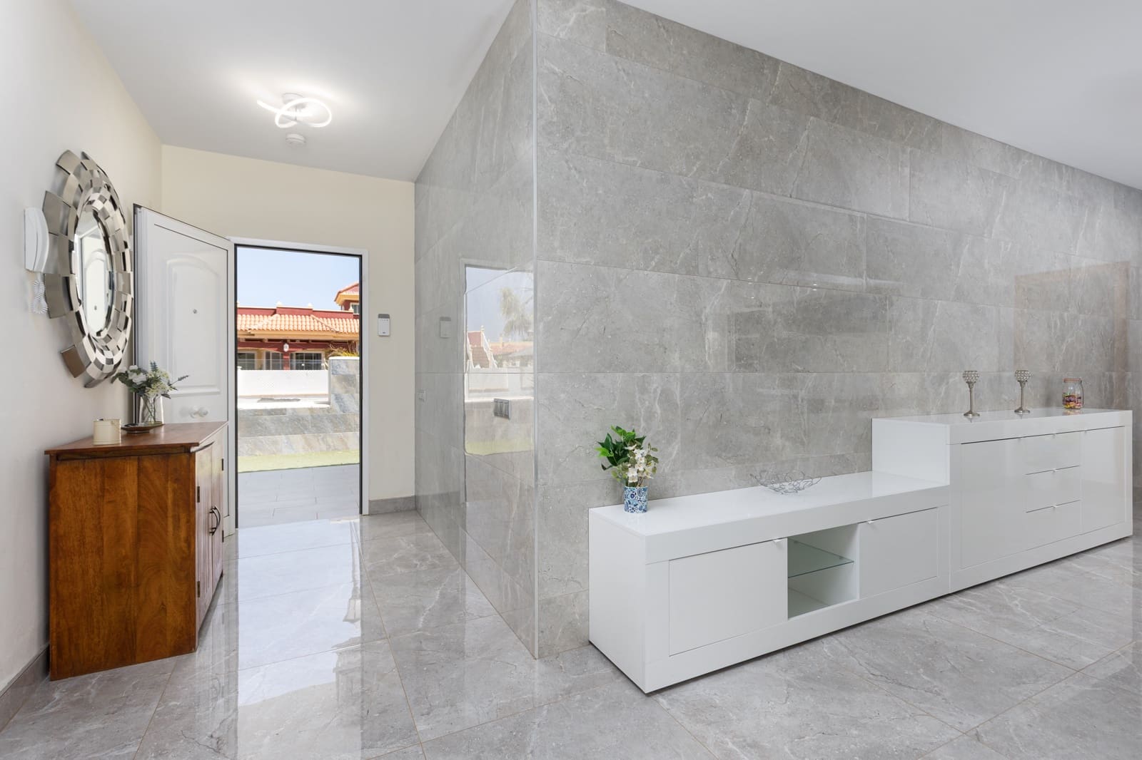 Chalet de 4 habitaciones en Caleta de Fuste en venta con piscina garaje - 940.000 € (Ref: 9757538)