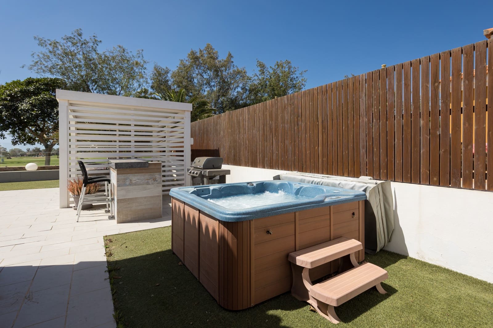 Chalet de 4 habitaciones en Caleta de Fuste en venta con piscina garaje - 940.000 € (Ref: 9757538)