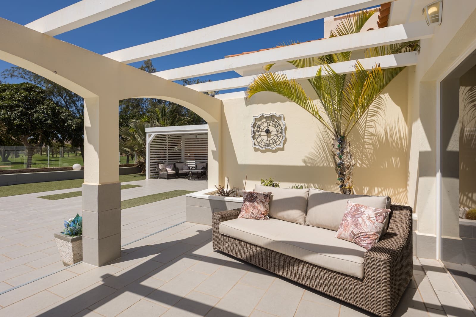 Chalet de 4 habitaciones en Caleta de Fuste en venta con piscina garaje - 940.000 € (Ref: 9757538)