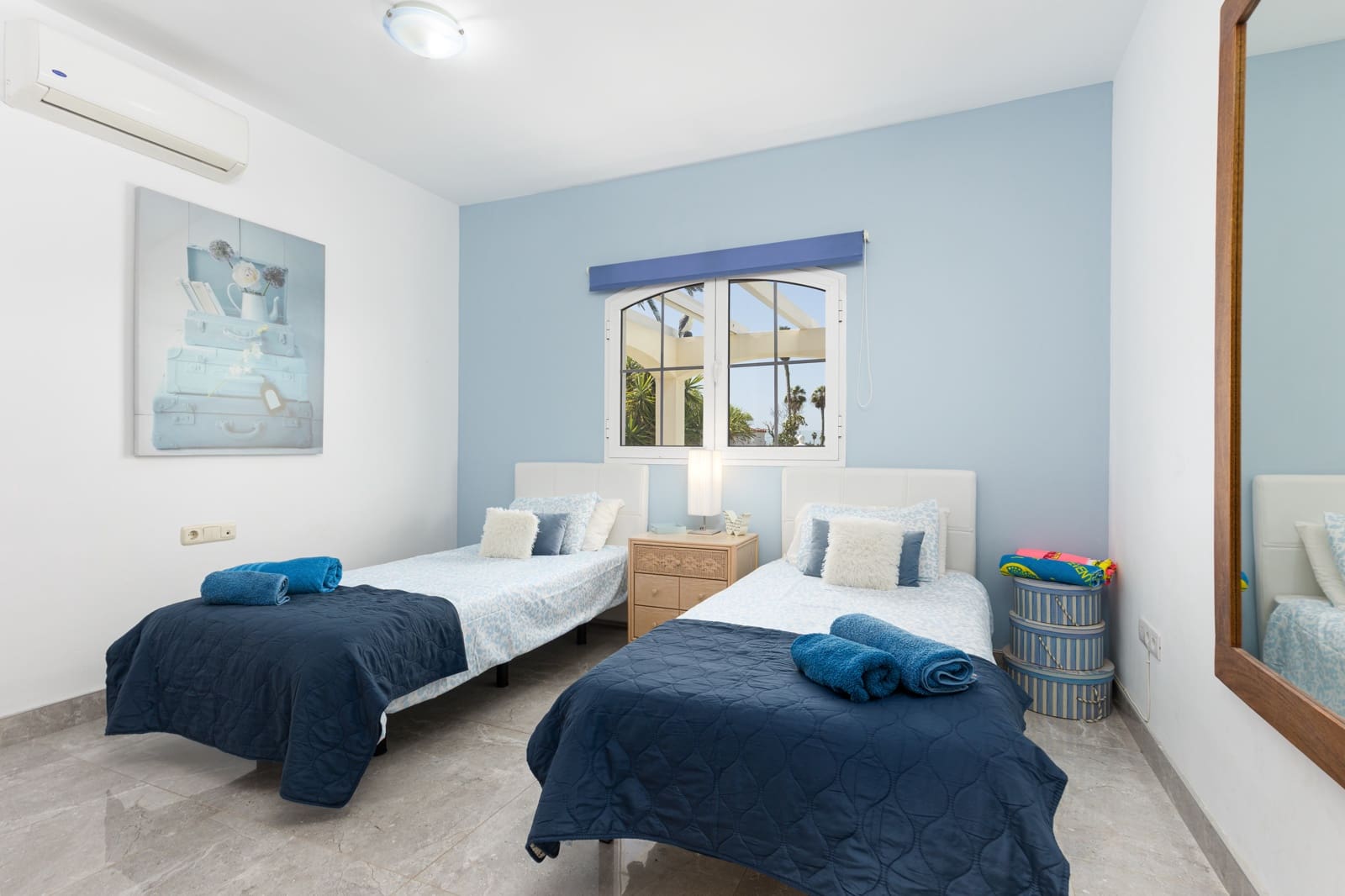 Chalet de 4 habitaciones en Caleta de Fuste en venta con piscina garaje - 940.000 € (Ref: 9757538)