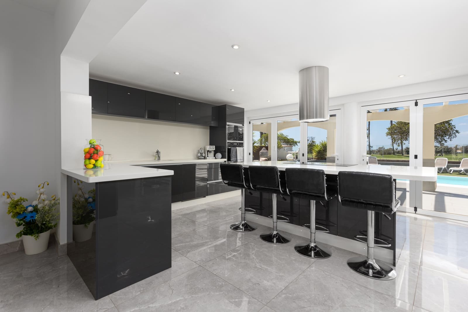 Chalet de 4 habitaciones en Caleta de Fuste en venta con piscina garaje - 940.000 € (Ref: 9757538)