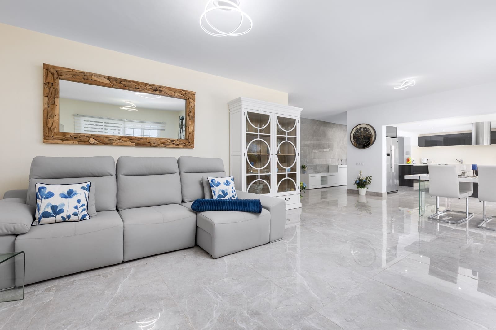 Chalet de 4 habitaciones en Caleta de Fuste en venta con piscina garaje - 940.000 € (Ref: 9757538)