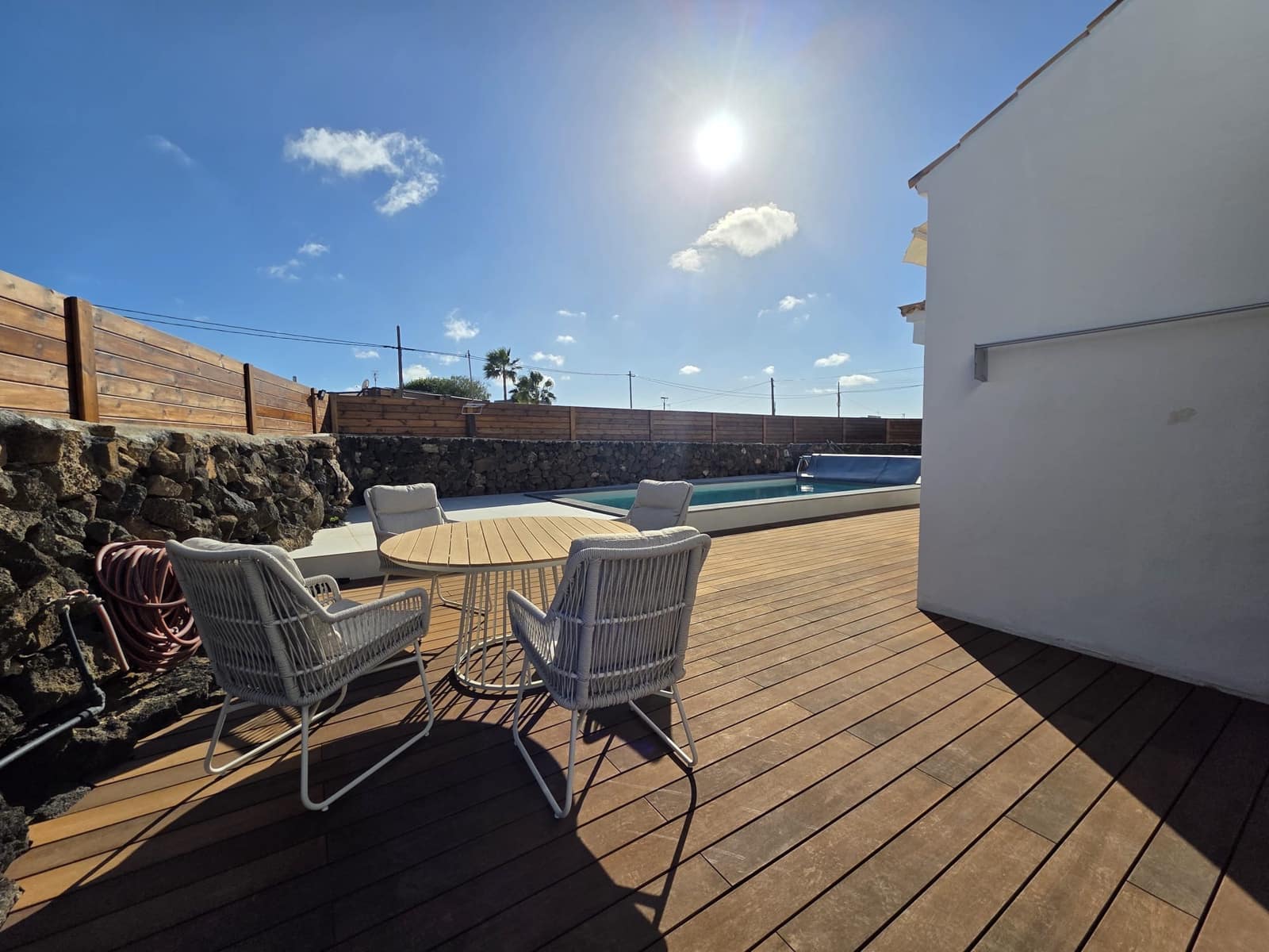 3 makuuhuone Huvila myytävänä paikassa Lajares mukana uima-altaan 
autotalli - 750 000 € (Ref: 9759520)