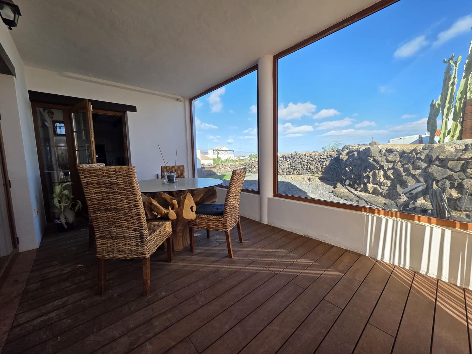 3 makuuhuone Huvila myytävänä paikassa Lajares mukana uima-altaan 
autotalli - 750 000 € (Ref: 9759520)