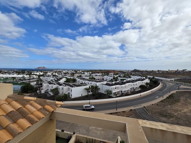 3 soveværelse Lejlighed til salg i Corralejo, La Oliva - € 340.009 (Ref: 9761254)