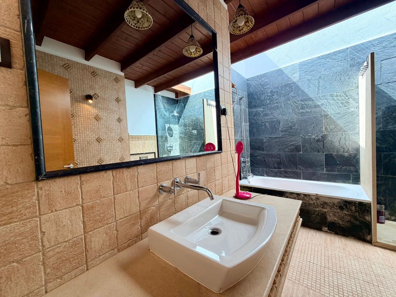 6 slaapkamer Villa te koop in El Time met zwembad garage - € 710.000 (Ref: 9769045)