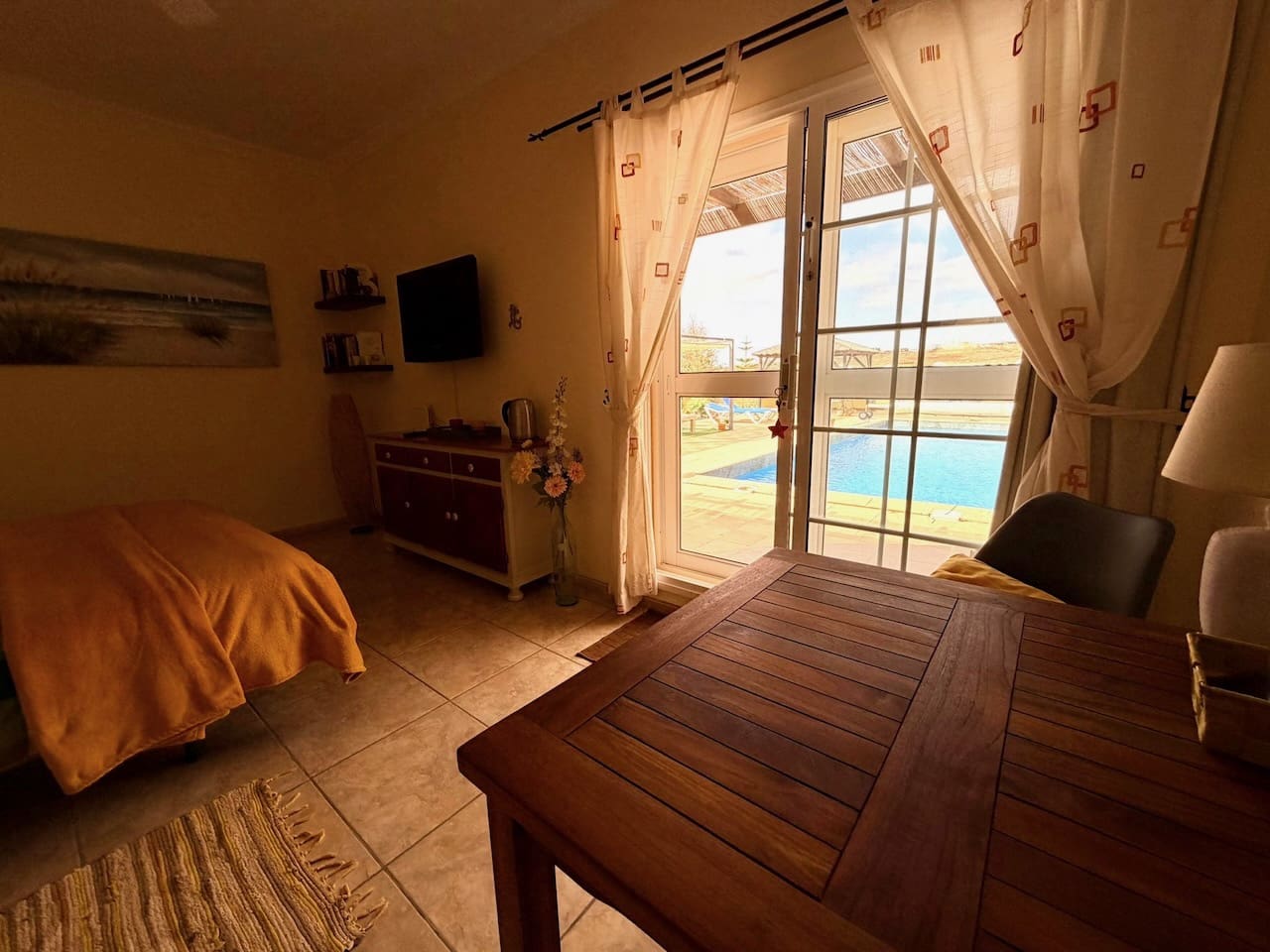 3 sypialnia Willa na sprzedaż w Triquivijate z basenem garażem - 570 000 € (Ref: 9769074)