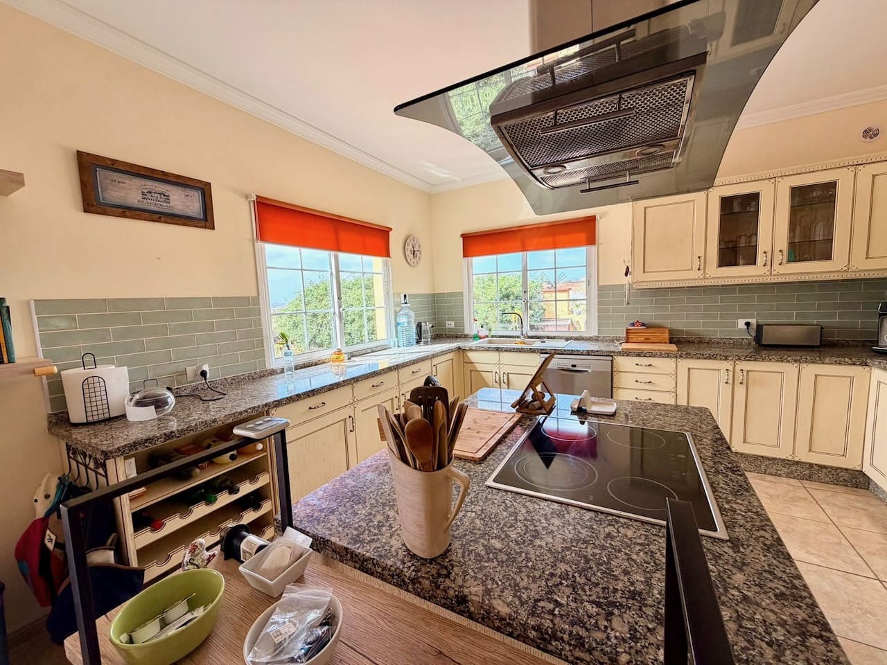 3 sypialnia Willa na sprzedaż w Triquivijate z basenem garażem - 570 000 € (Ref: 9769074)