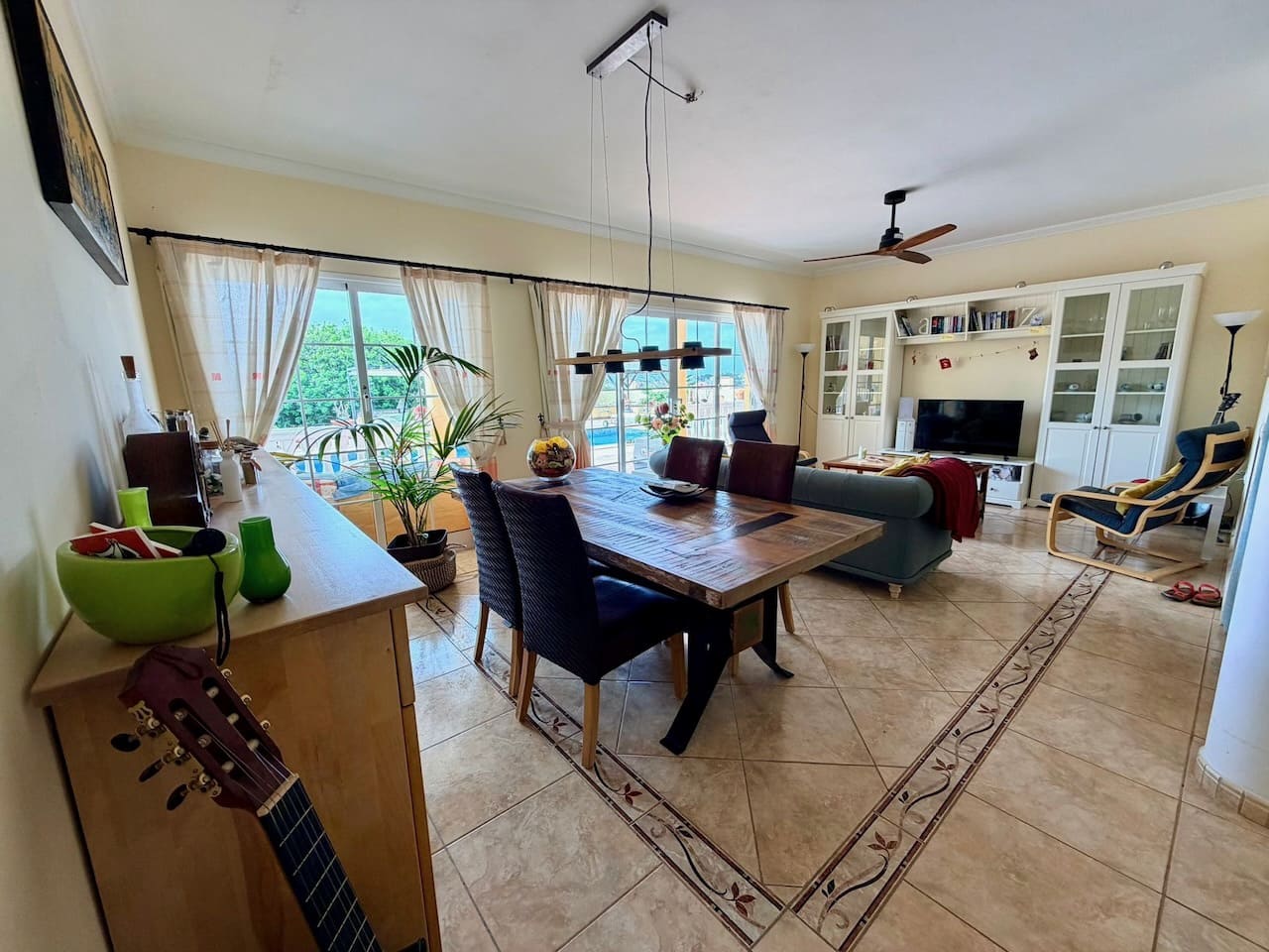 3 sypialnia Willa na sprzedaż w Triquivijate z basenem garażem - 570 000 € (Ref: 9769074)