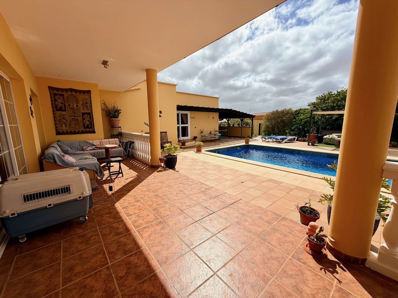 3 sypialnia Willa na sprzedaż w Triquivijate z basenem garażem - 570 000 € (Ref: 9769074)