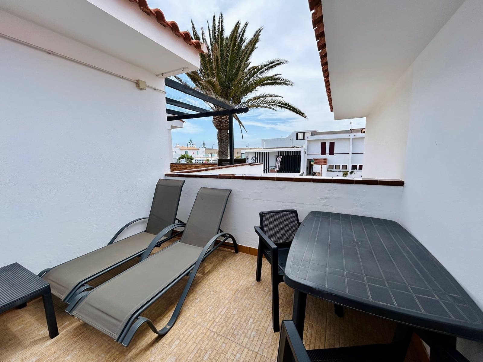 1 soverom Leilighet til salgs i Caleta de Fuste med svømmebasseng - € 169 000 (Ref: 9779123)