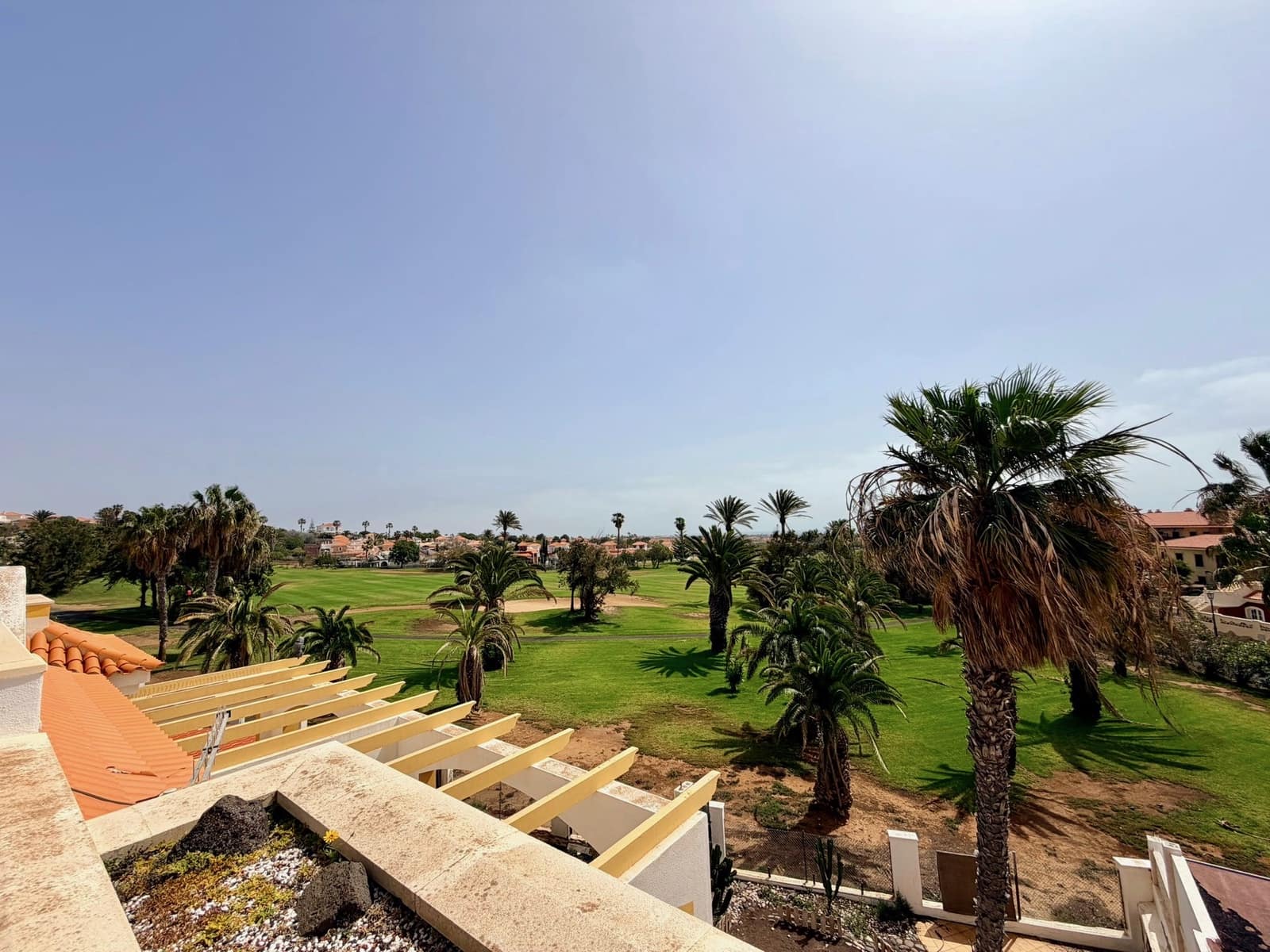 3 soverom Leilighet til salgs i Caleta de Fuste med svømmebasseng - € 297 000 (Ref: 9779128)