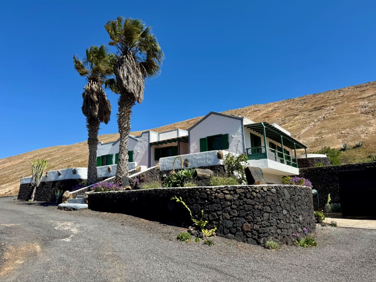 4 bedroom Finca/Country House for sale in Femes with garage - € 765,000 (Ref: 9781310)