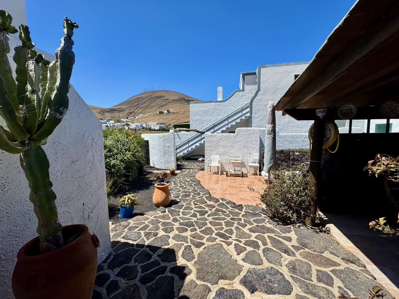 4 bedroom Finca/Country House for sale in Femes with garage - € 765,000 (Ref: 9781310)