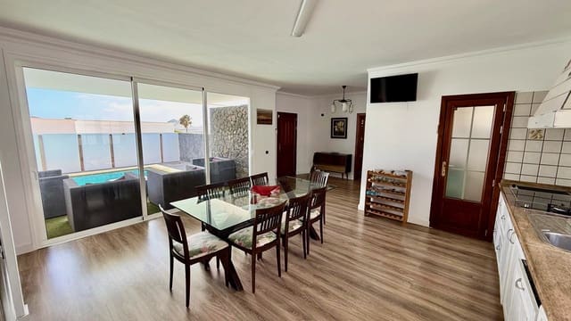 4 makuuhuone Huvila myytävänä paikassa Nazaret, Teguise mukana uima-altaan 
autotalli - 625 000 € (Ref: 9783901)