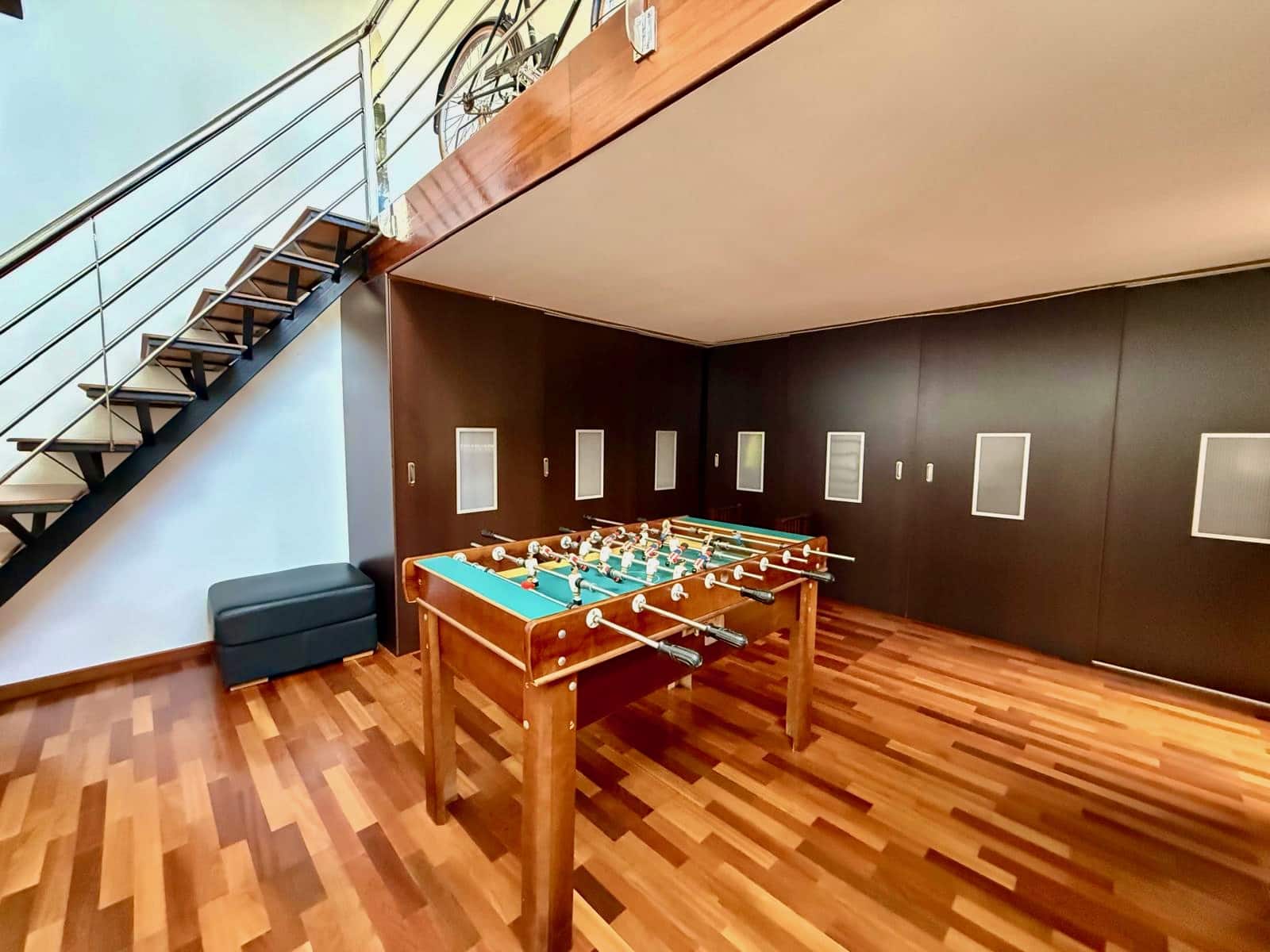 4 makuuhuone Huvila myytävänä paikassa Nazaret mukana uima-altaan 
autotalli - 625 000 € (Ref: 9783901)